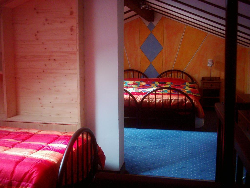 Villa Banana Cannobio Szoba fotó